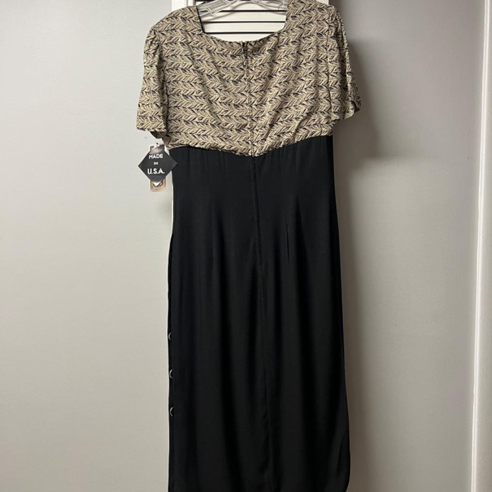 Dress - Picture 6 of 7